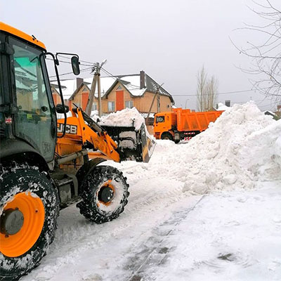 Очистка дорог и вывоз снега
